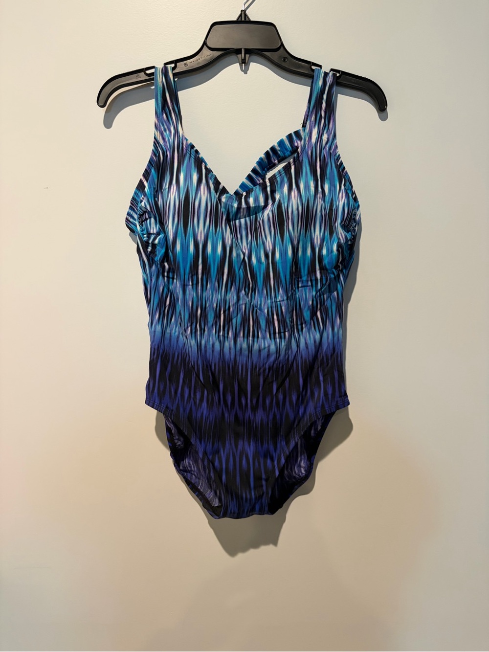 Blue Patterned Women's One-Piece Swimsuit with Supportive Fit